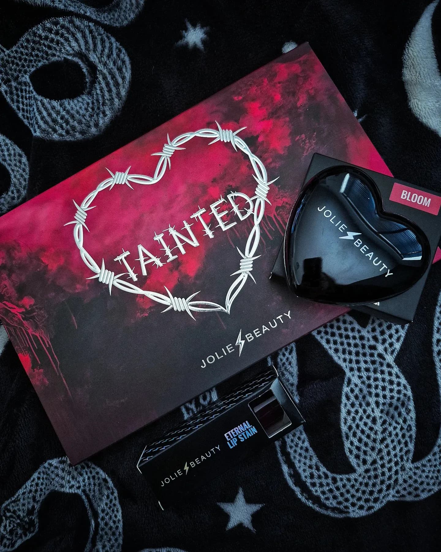 Unleash Your Inner Dark Glam with Jolie Beauty