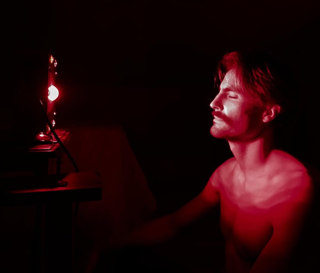 How Blue Light Affects Our Eyes