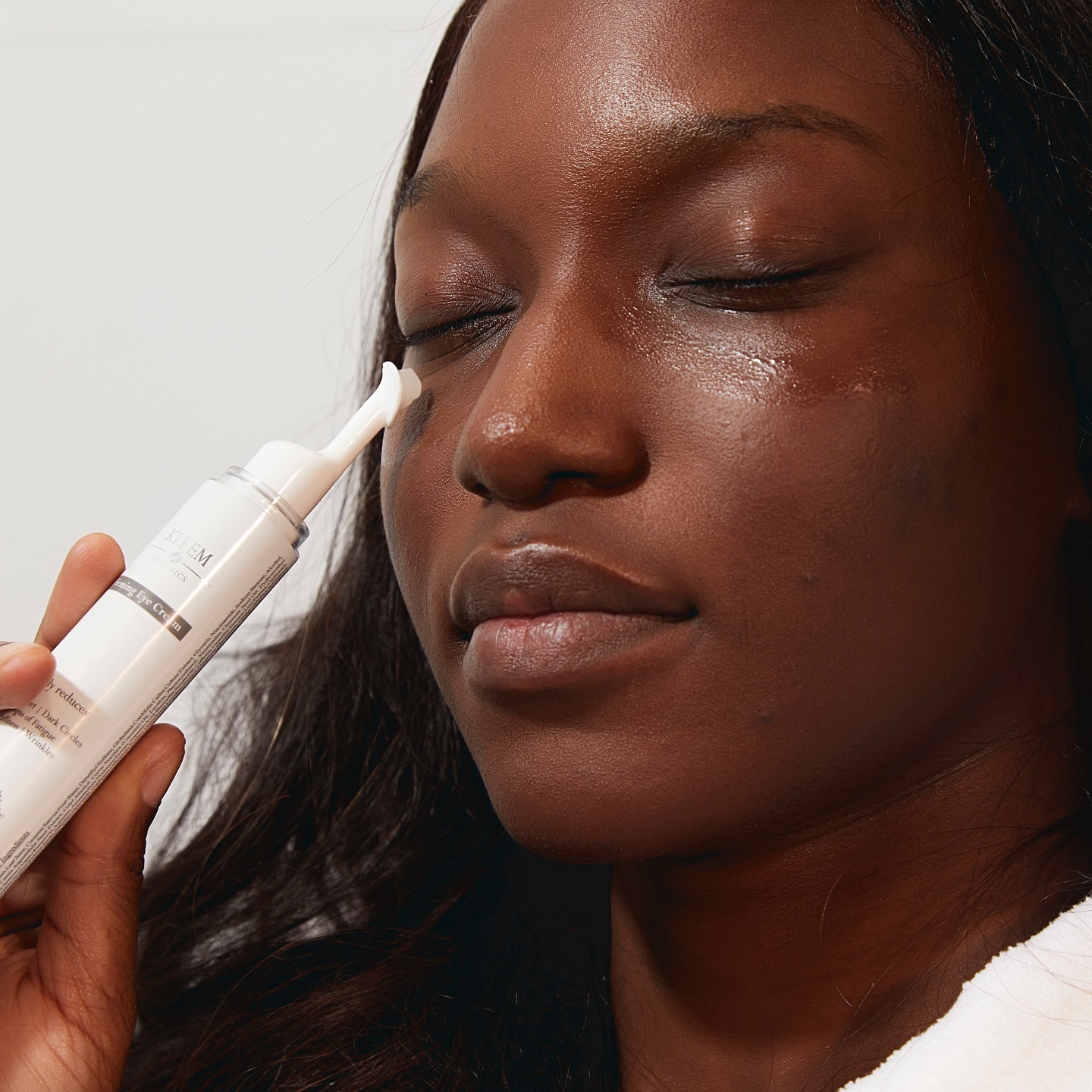 How to Incorporate Retinol Safely into Your Skincare Routine